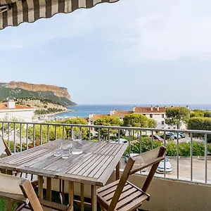 https://chez-jacques-par-dodo-a-cassis.fr-provencehotel.com